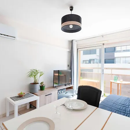 Climatise Pres De La Avec Parking A - Fr-1-409-274 Appartement